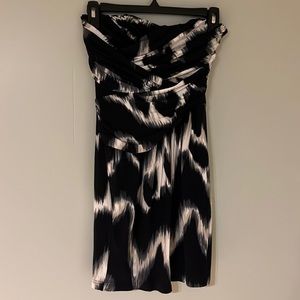 Strapless express dress